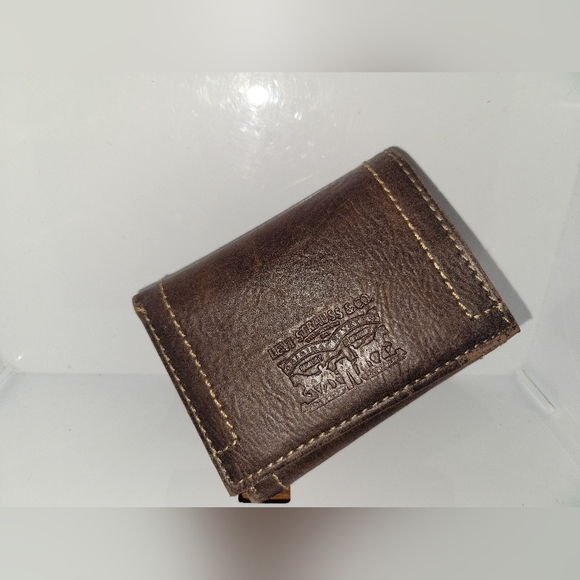 Levi's Wallet - Picture 2 of 5